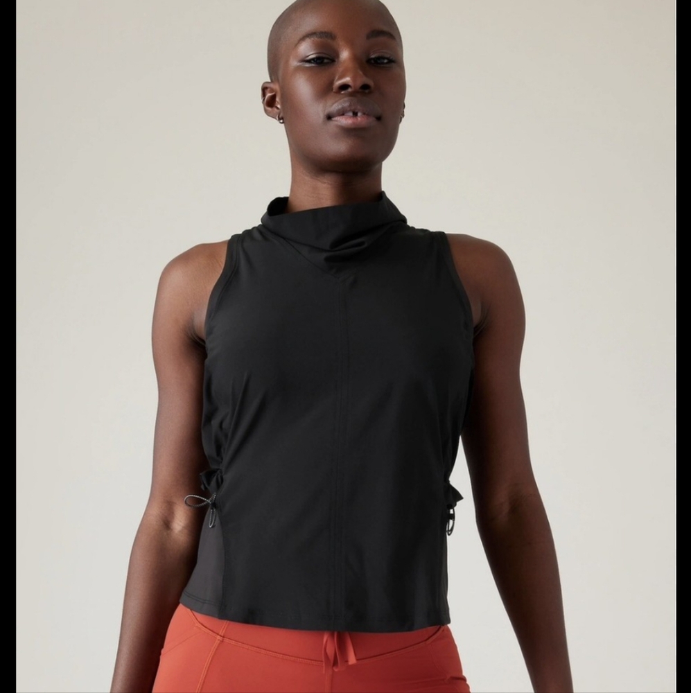 NWT Athleta 'Venture Out' Tank Black Athleisure Workout - Size Medium